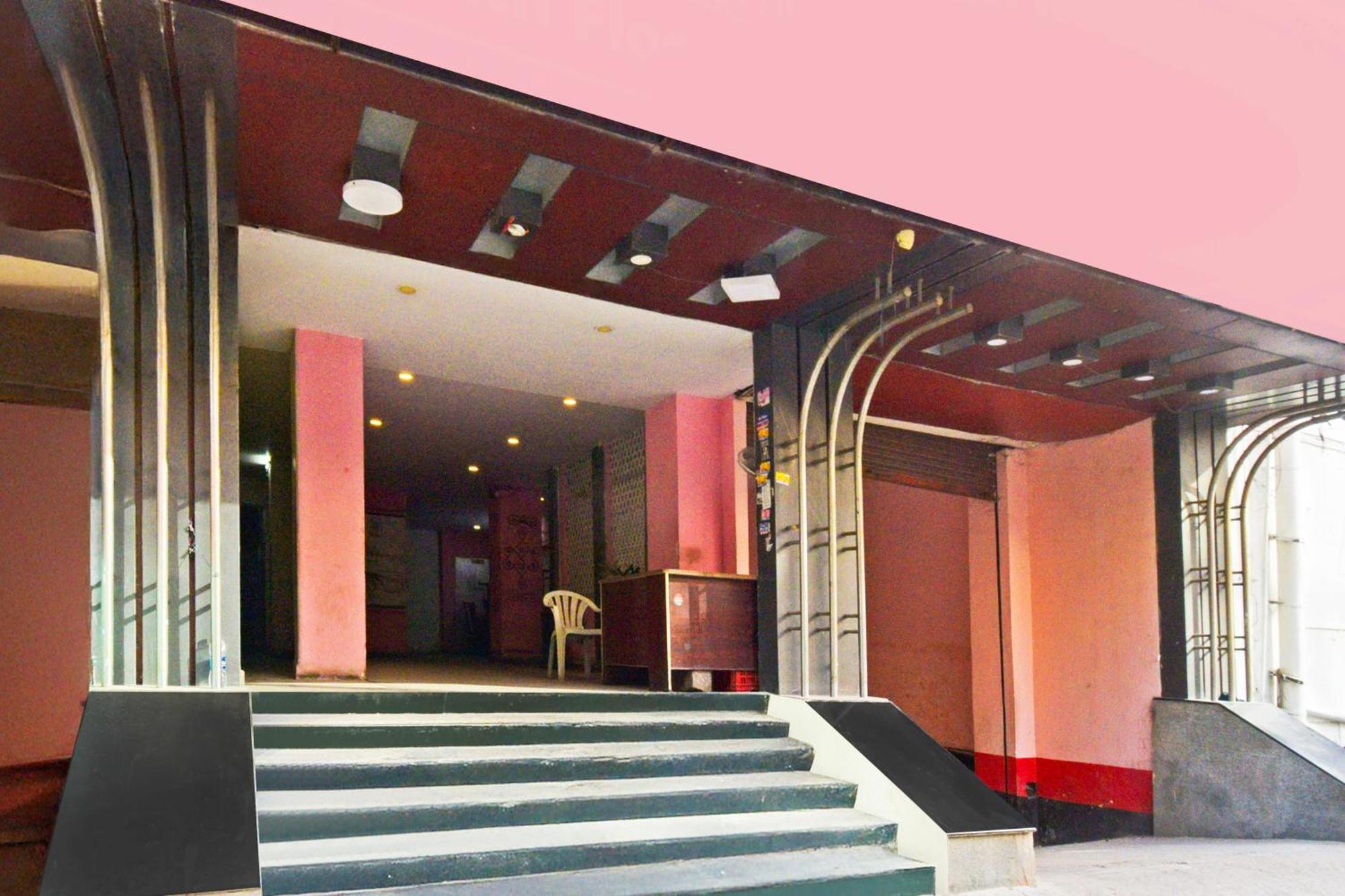 Super Townhouse Ameerpet Balkampet Road Χιντεραμπάντ Εξωτερικό φωτογραφία