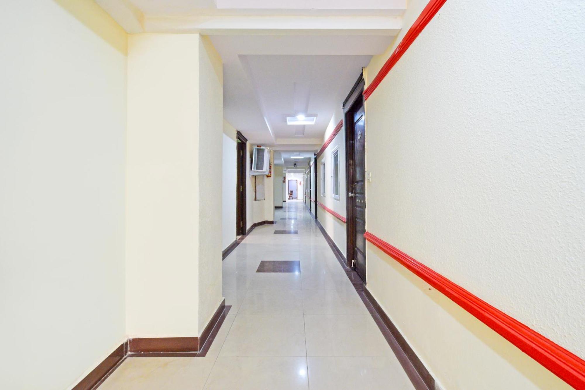 Super Townhouse Ameerpet Balkampet Road Χιντεραμπάντ Εξωτερικό φωτογραφία
