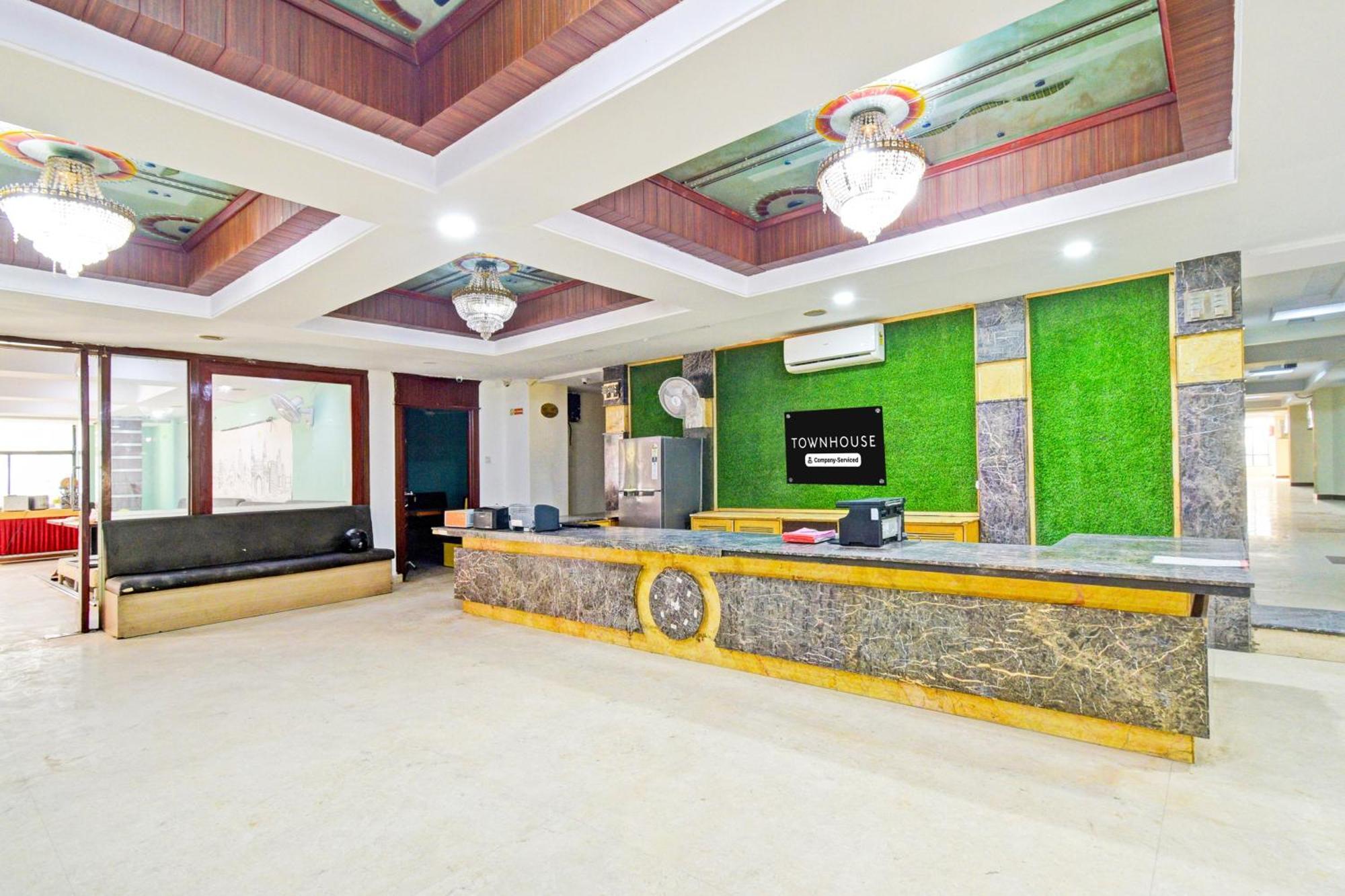 Super Townhouse Ameerpet Balkampet Road Χιντεραμπάντ Εξωτερικό φωτογραφία