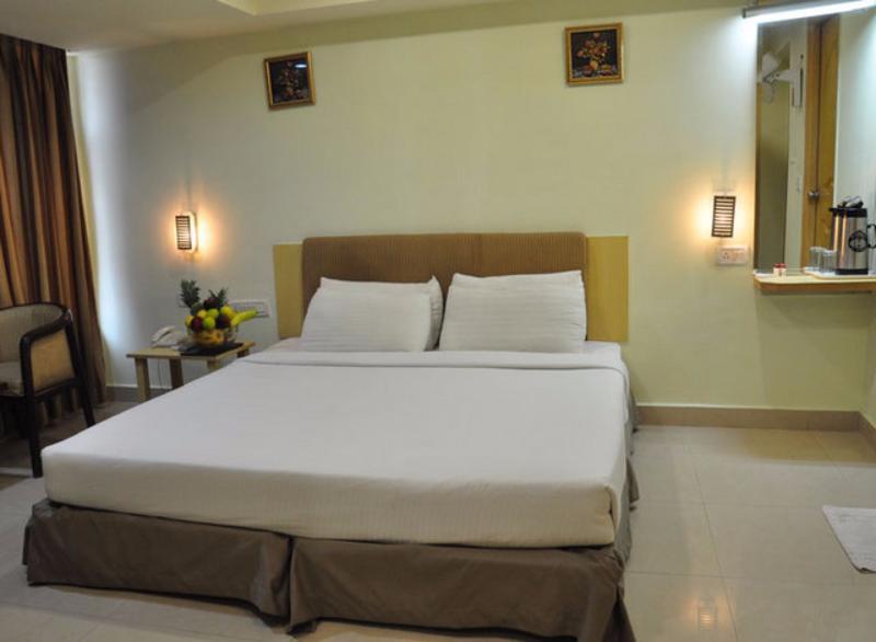 Super Townhouse Ameerpet Balkampet Road Χιντεραμπάντ Εξωτερικό φωτογραφία